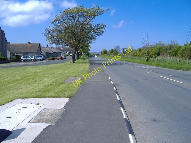 Photo 6"x4" The A 5 road just after Alexandra bridge Castletown\/SC2667 c2006