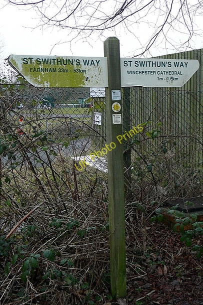 Photo 6"x4" St Swithun's Way Winchester c2010