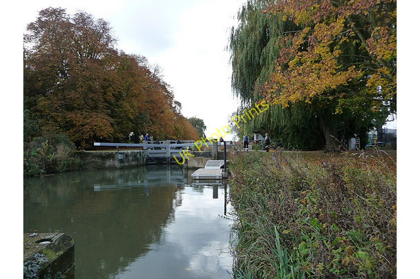Photo 6"x4" Approaching Grafton Lock Radcot c2009