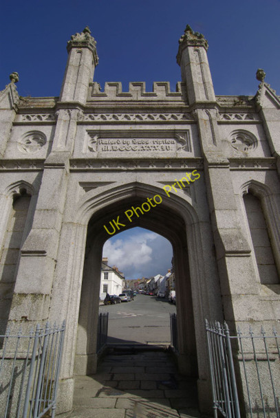 Photo 6"x4" The Humphrey Millet Grylls Monument, Helston Helston c2010