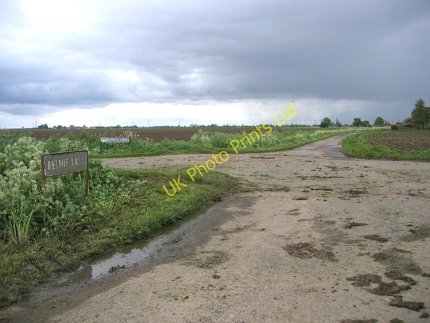Photo 6"x4" Fenland crossroads, Surfleet, Lincs Belnie c2006