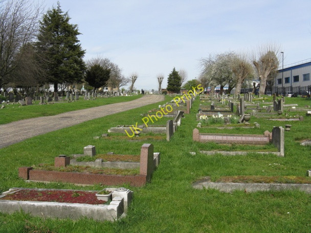 Photo 6"x4" Acton Cemetery Acton\/TQ2080 c2010