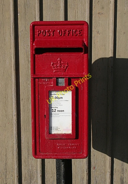Photo 6"x4" Postbox at Bridge of Gairn Ballater c2010
