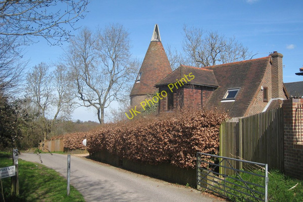Photo 6"x4" Cooks Corner Oast House, London Road, Crowborough, East Sussex Crowborough\/TQ5130 c2010