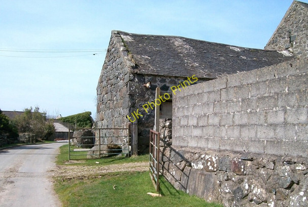 Photo 6"x4" Farm buildings at Hendre Cennin Uchaf Bwlch-derwin c2010