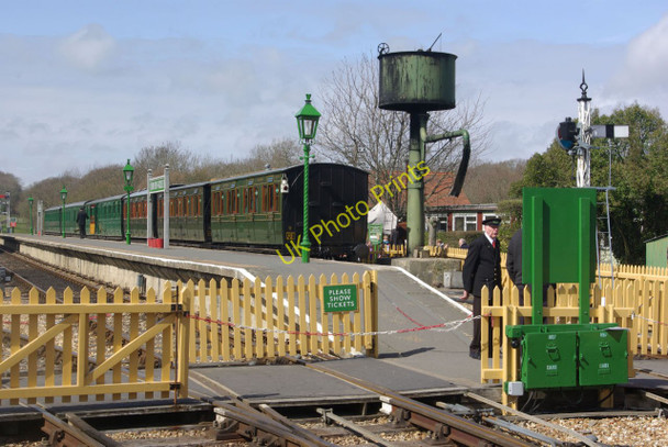 Photo 6"x4" Havenstreet Station Havenstreet c2010