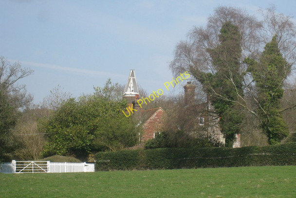 Photo 6"x4" Oast House at Stone House Farm, Mark Cross, East Sussex Heathfield\/TQ5630 c2010