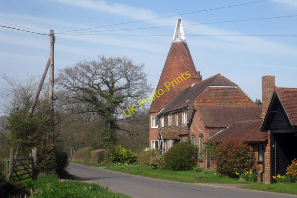 Photo 6"x4" Oast House at Silcocks Farm, Poundsbridge Lane, Fordcombe, Kent Fordcombe c2010