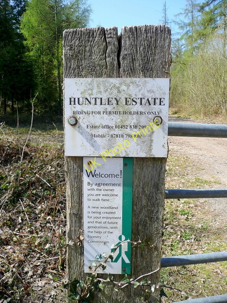 Photo 6"x4" Huntley Estate information sign. Clifford's Mesne c2010