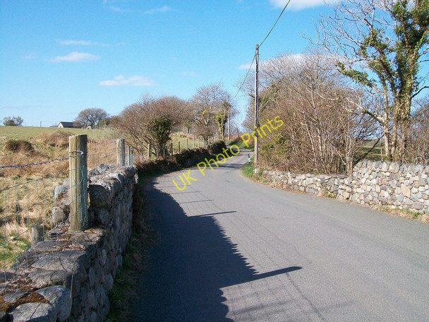 Photo 6"x4" The Cwm 'Strallyn road south of the Afon-ddu bridge Golan c2010