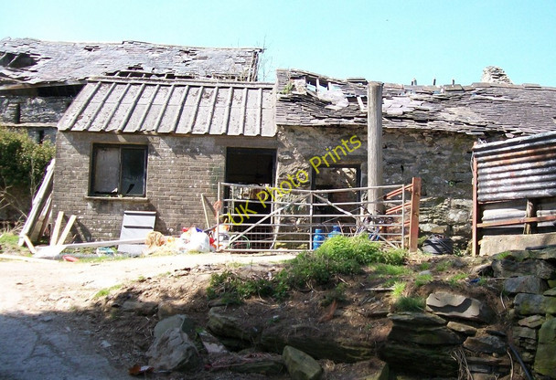 Photo 6"x4" Dilapidated buildings at Eisteddfa Home Farm Criccieth c2010