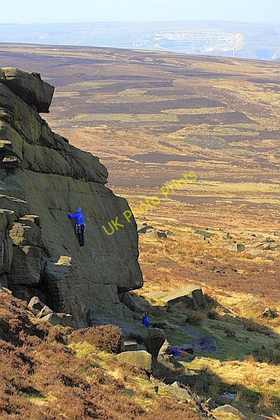 Photo 6"x4" Crags on Stanage End Hollow Meadows c2010