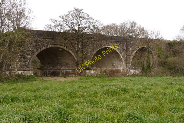 Photo 6"x4" Rolle Bridge on the river Torridge as seen from upstream Great Torrington c2010