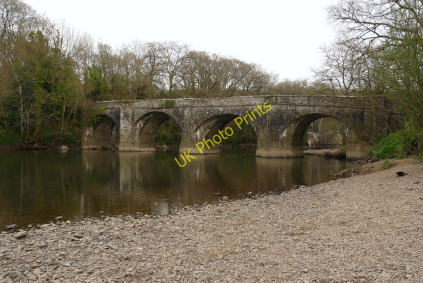 Photo 6"x4" Rothern Bridge on the river Torridge as seen from downstream Great Torrington c2010