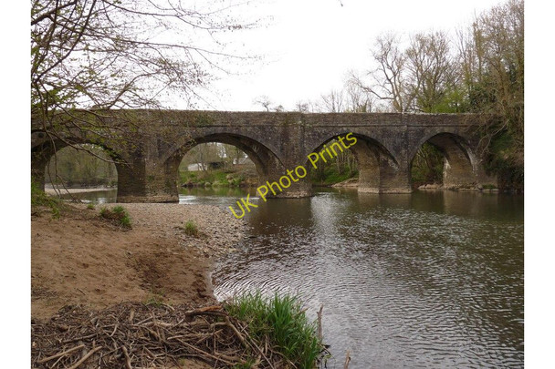 Photo 6"x4" Rothern Bridge on the river Torridge as seen from upstream Great Torrington c2010