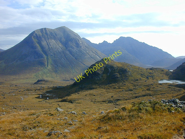 Photo 6"x4" The lower part of Coire Riabhach Loch a' Choire Riabhaich\/NG4726 c2004