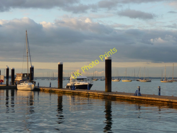 Photo 6"x4" Cowes Marina, Isle of Wight Cowes c2009
