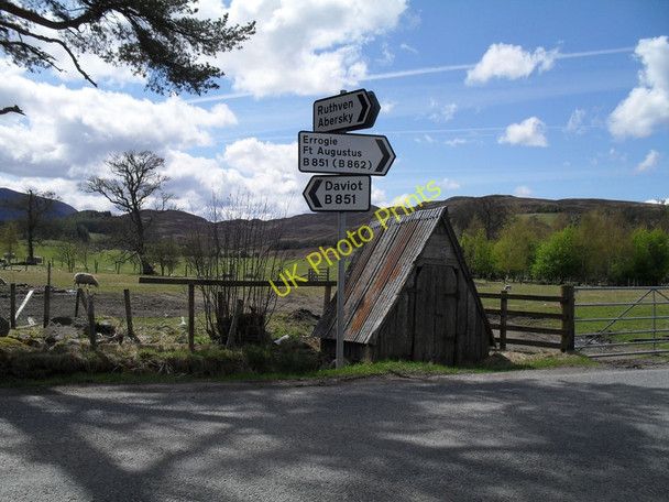 Photo 6"x4" Which way to go? Torness\/NH5827 c2010