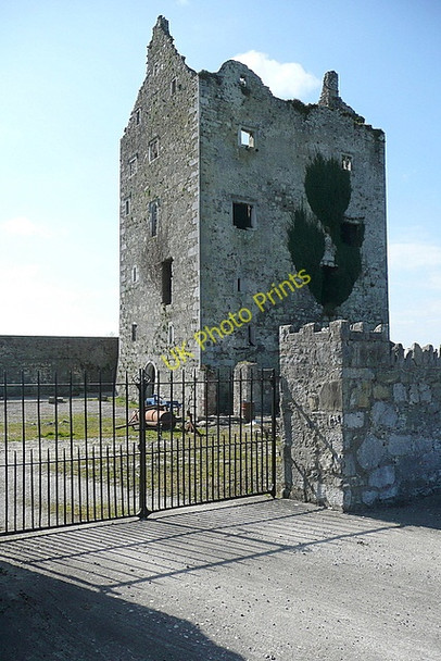 Photo 6"x4" Clenagh Castle Newmarket on Fergus c2010