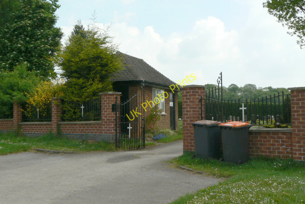 Photo 6"x4" Nuthall Cemetery Nuthall c2010