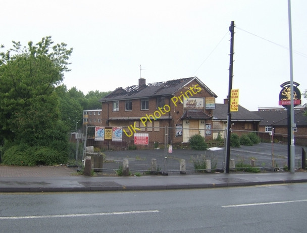Photo 6"x4" More arson at the Waggon and Horses Wolverhampton c2010