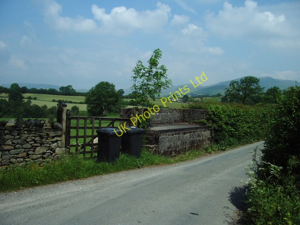 Photo 6"x4" Milk Stand Sedbergh c2006