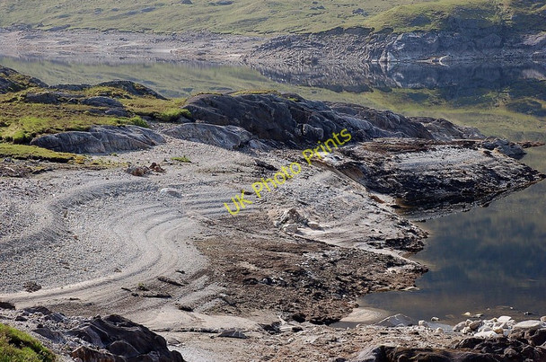 Photo 6"x4" Shore of Loch Quoich Leac na Fearna c2010