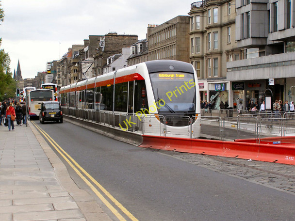 Photo 6"x4" Princes Street Edinburgh c2010