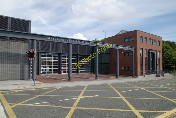 Photo 6"x4" Liverpool City fire station Liverpool c2010