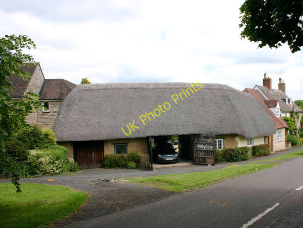 Photo 6"x4" Thatched garage, Tredington Tredington\/SP2543 c2010