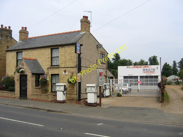 Photo 6"x4" Garage in Wilburton, Cambs Wilburton c2006