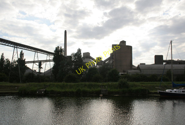 Photo 6"x4" South Ferriby Cement Works South Ferriby c2010