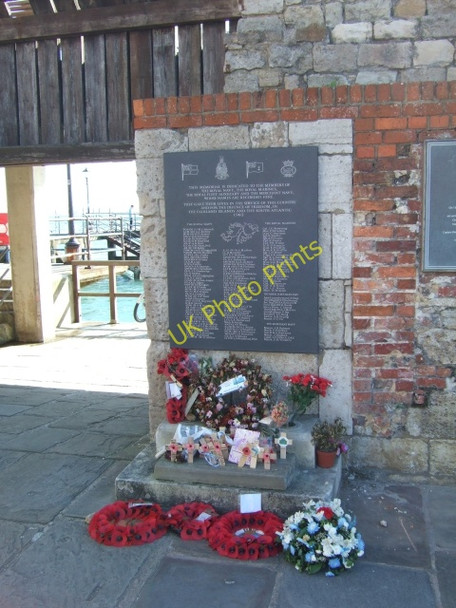 Photo 6"x4" Falklands conflict memorial, Old Portsmouth Portsmouth\/SU6501 c2010