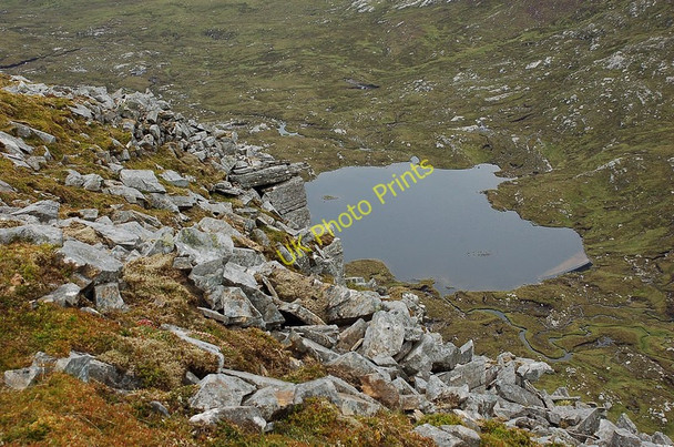Photo 6"x4" Lochan Coire Mhic Dhughaill Meallan Liath Coire Mhic Dhughaill c2010