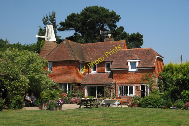 Photo 6"x4" Oast House at Freezeland Farm, Freezeland Lane, Bexhill, East Sussex  Bexhill c2010