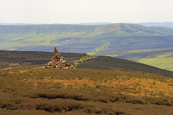 Photo 6"x4" Cairn, Shaw Ridge Cockayne c2010