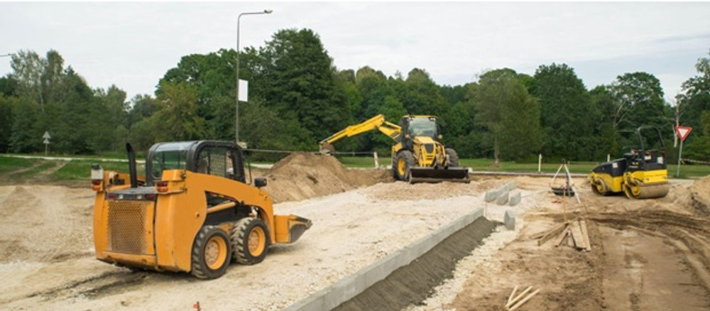 A Quick Overview of Skid Steer and Attachment Maintenance
