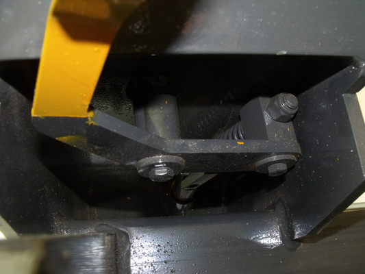 New Holland Old Style Skid Steer Mount to Universal Skid Steer Mounting