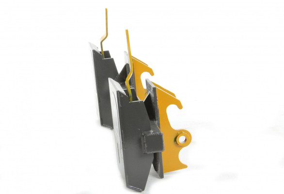 Gehl Old Style 4525-6625 Series Mounting to Universal Skid Steer Mounting