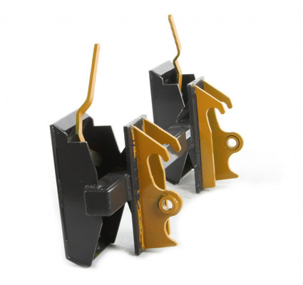 Gehl Old Style 3825 Series Mounting to Universal Skid Steer Mounting