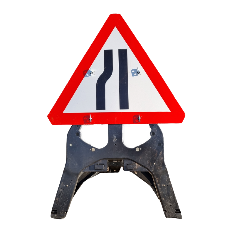 Start Traffic 750mm Road Narrows left, QuickFit Endura Sign