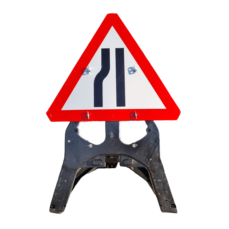 Start Traffic 750mm Road Narrows left, QuickFit Endura Sign