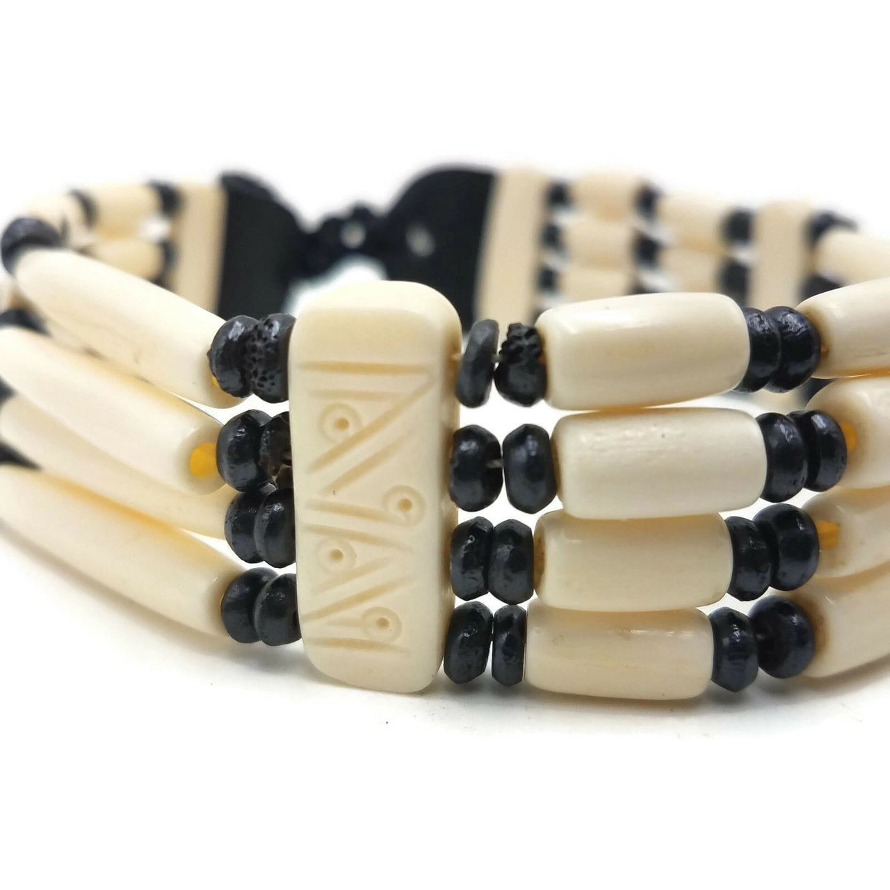 Besi Multi Layer Bone Choker