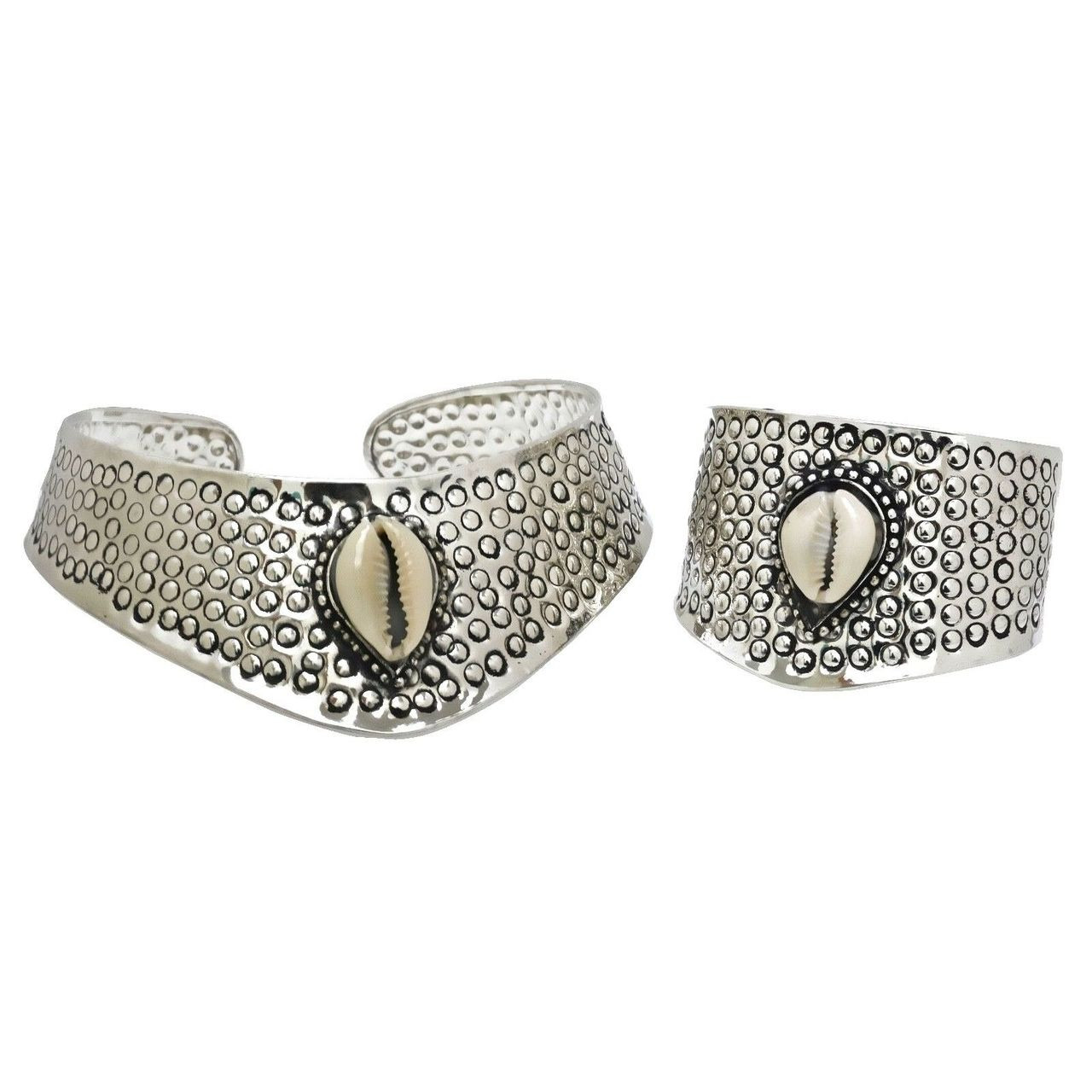 Lirah Hammered Brass Collar and Cuff Set