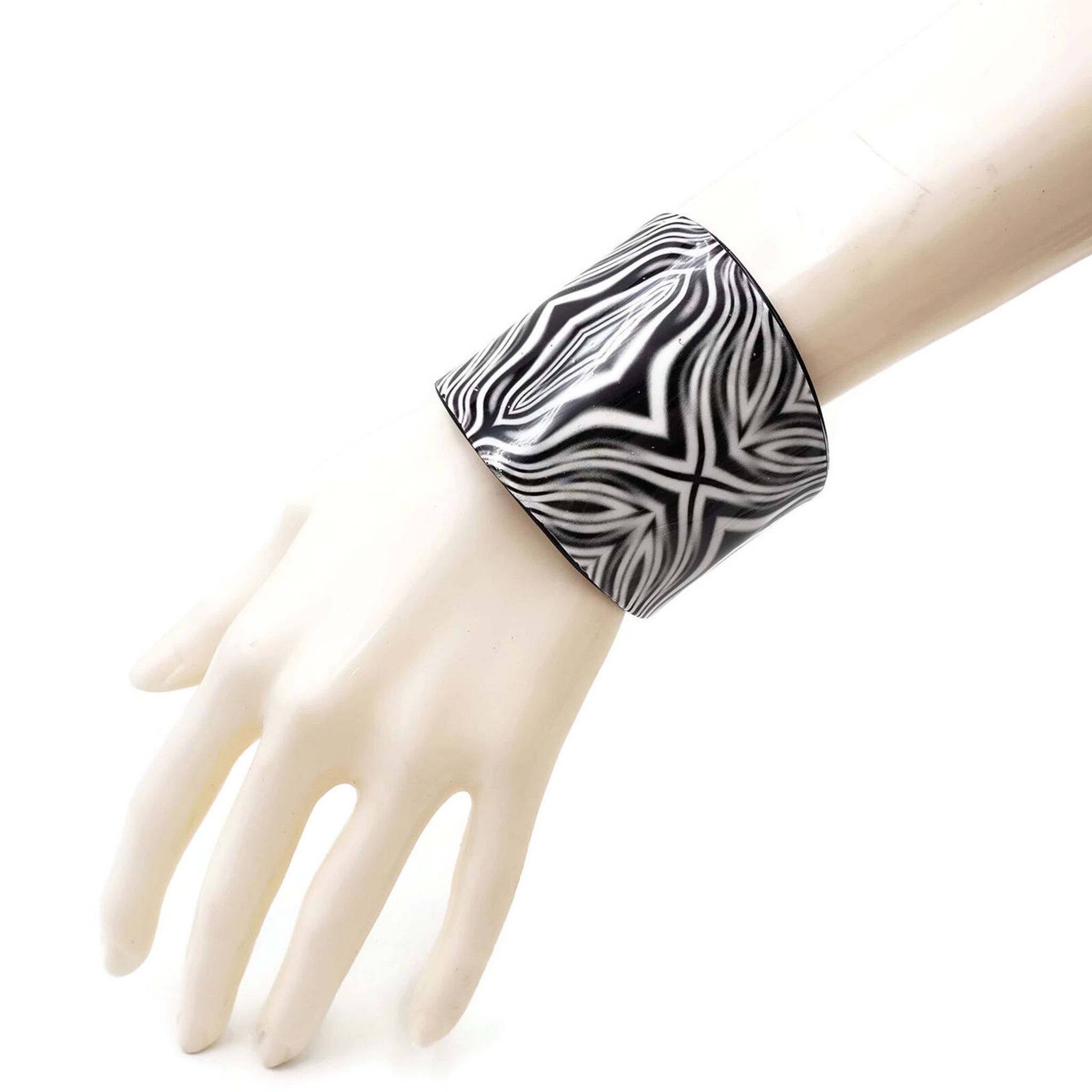 Celeste Boho Gypsy Bohemian Metal Cuff Bracelet in Black and White Trippy Design