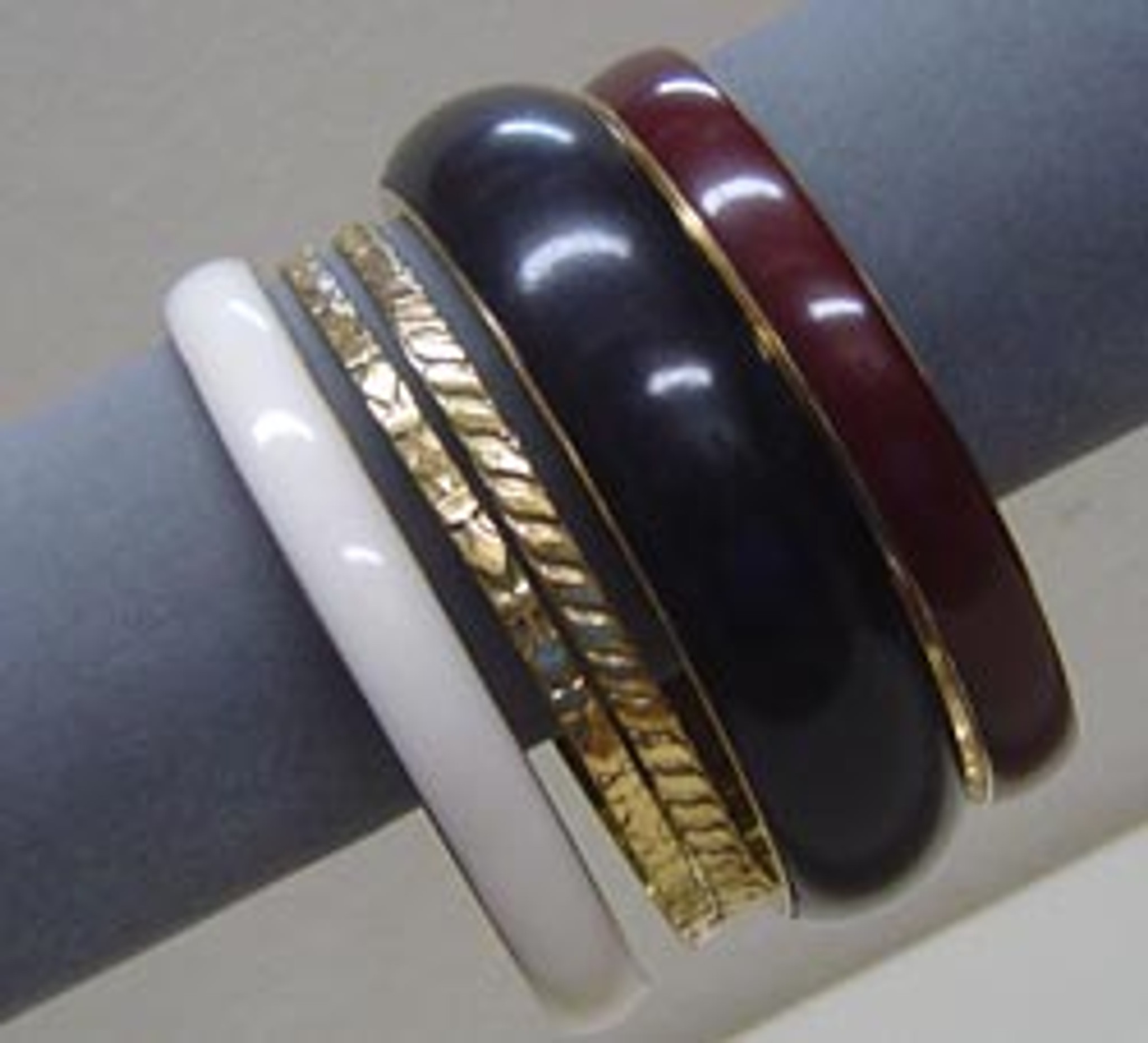 Brass  With Multi  Color Resin Bangle Set Of 5 BA8567