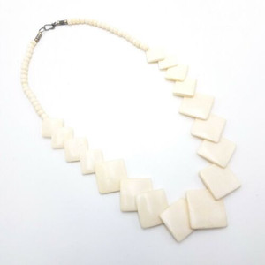 Bone Beads Necklace Pendant Diamond Shape 