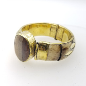 Brass Bone Hinged Bracelet With Agate Stone 1"