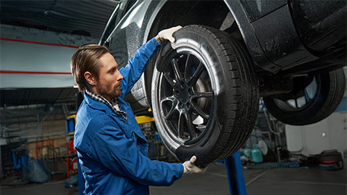 Changing Your Car’s Engine Oil