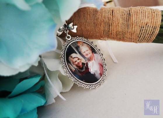 Bouquet Charm (Large Oval) - Emily Design w/bow